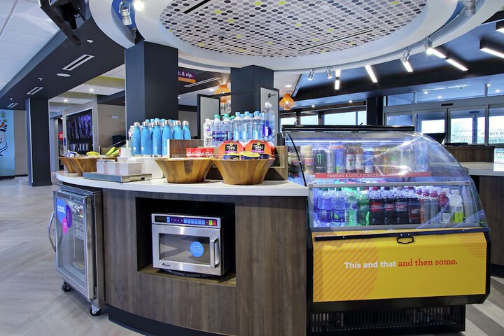 Snack bar