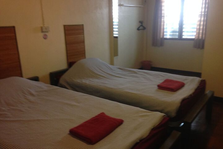 Room 16 of 75