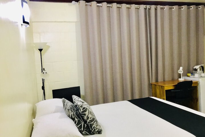 Room 4 of 51