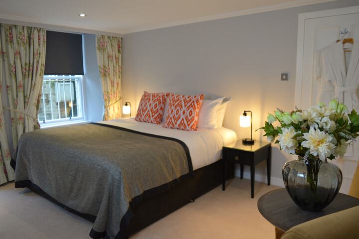 Room 45 of 110