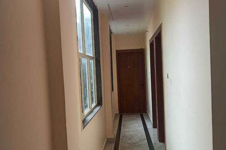 Ballroom/Hall 11 of 12