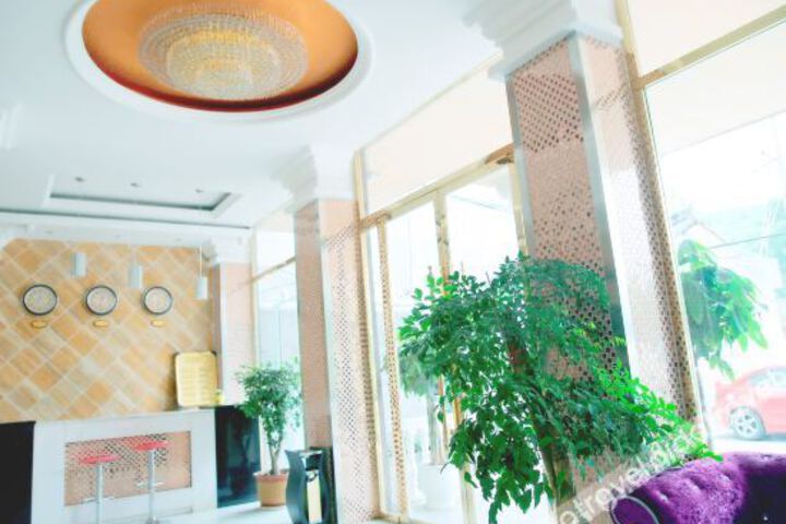 Hotel Interior 5 of 7