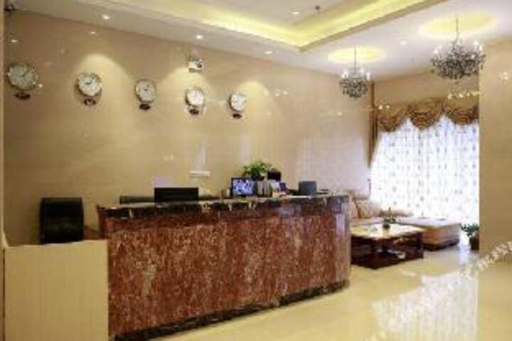 Fuyuan Business Hotel
