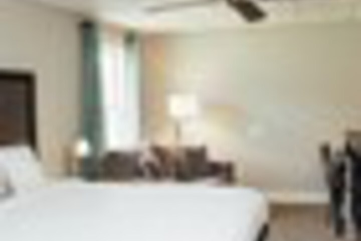 Room 8 of 141