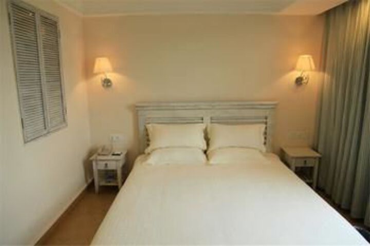 Room 14 of 17