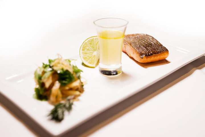 Dining 37 of 57