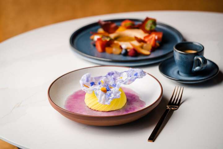 Dining 49 of 67