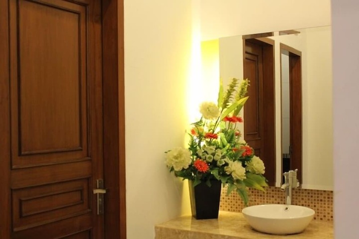 Clean Restrooms