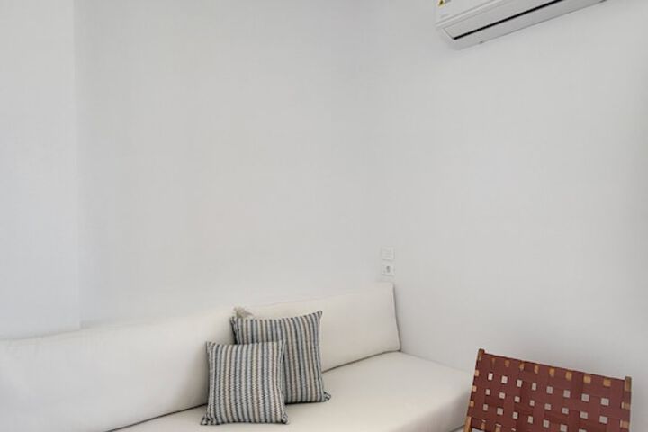 Room 15 of 226