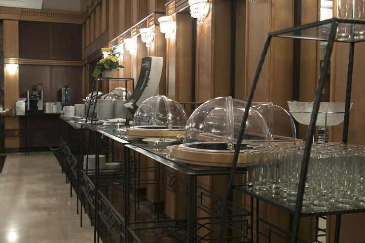 Breakfast/Coffee Service 70 of 84