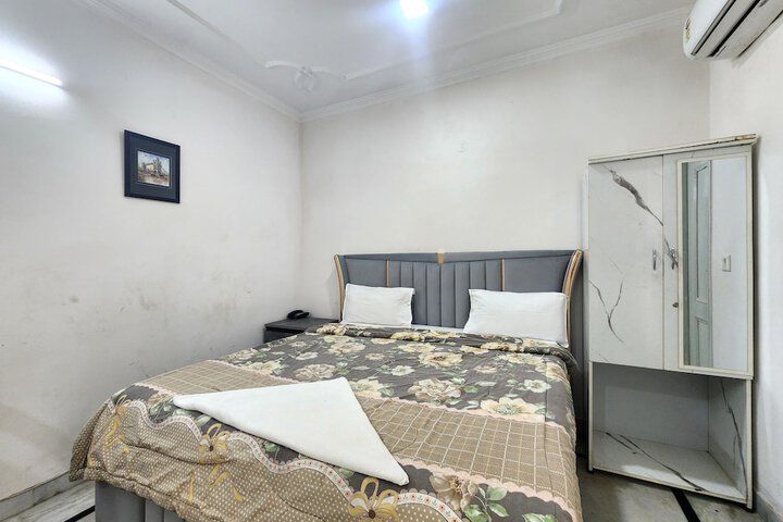 Room 14 of 46
