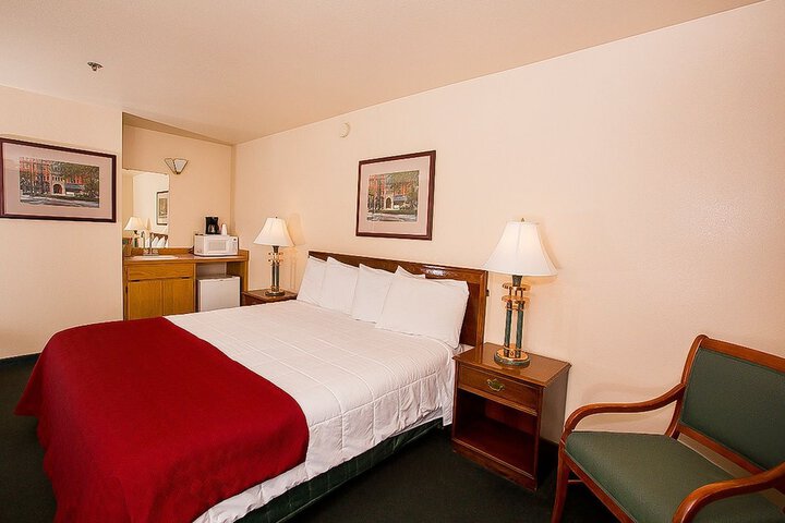 Room 10 of 35