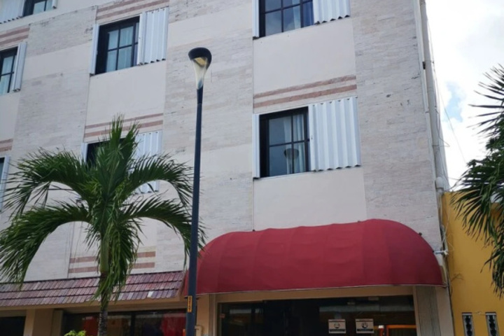 Exterior of Hotel El Pirata