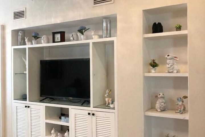 Room 12 of 117