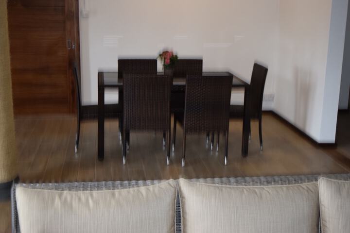 Room 10 of 20