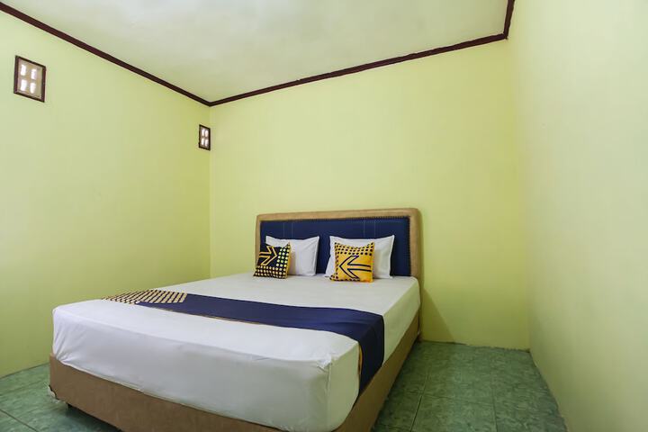 Room 11 of 24
