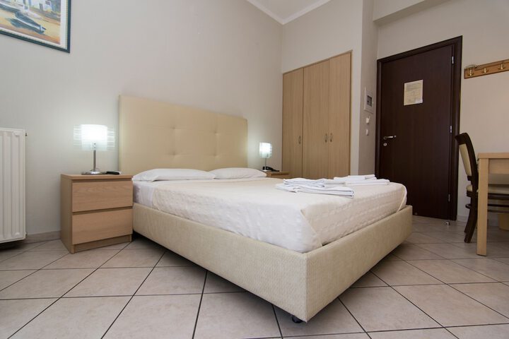 Room 47 of 103