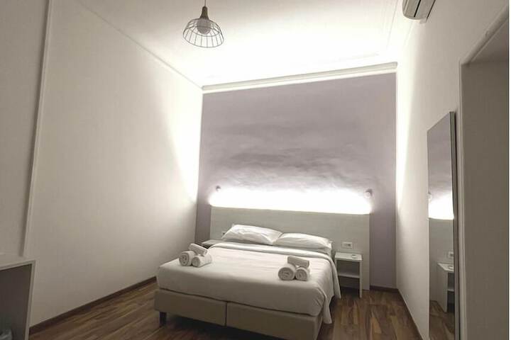 Room 4 of 24