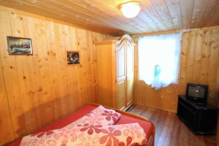 Room 7 of 39