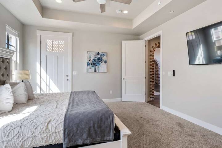 Room 3 of 47
