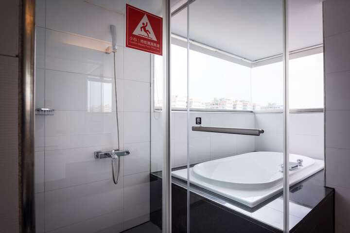 Clean Restrooms