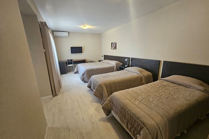 Room 5 of 63