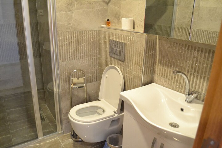 Room 18 of 20