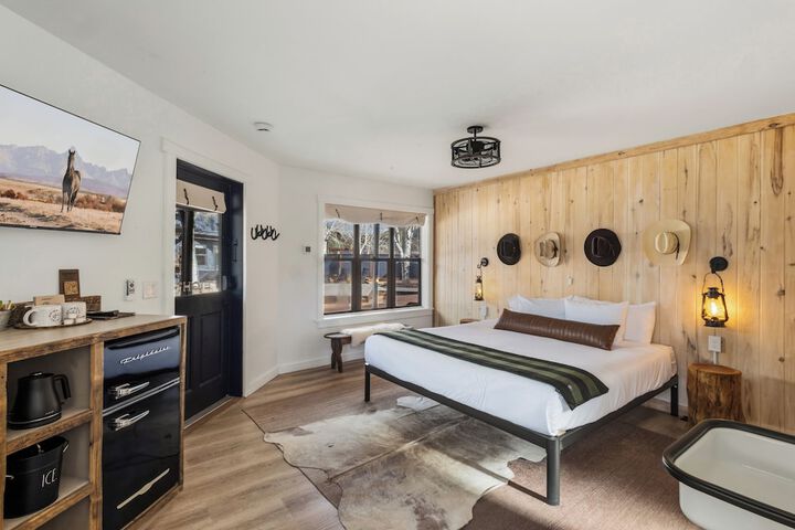 Room 44 of 68