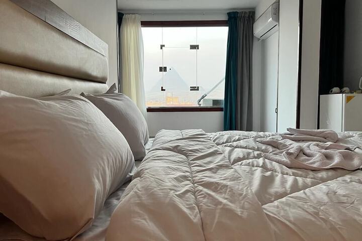 Room 25 of 29