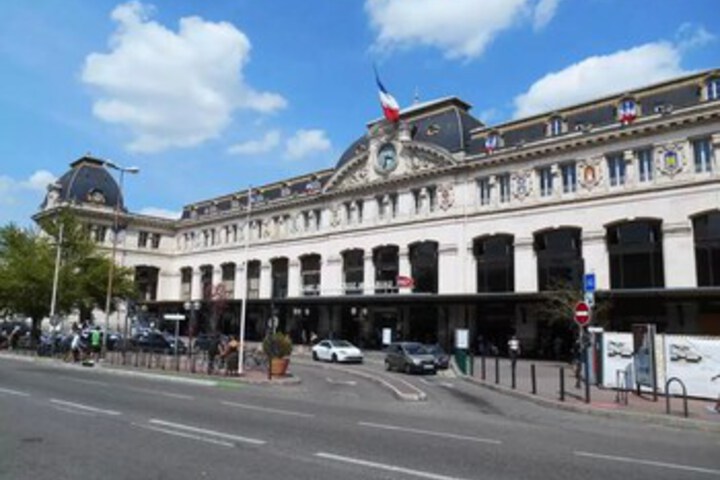 Hotel 4 of 14