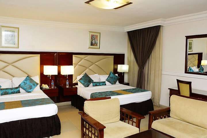 Room 9 of 36