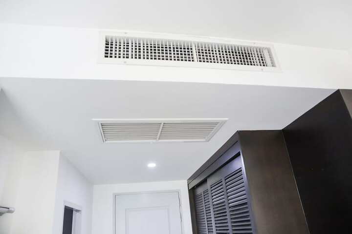 Room 6 of 31