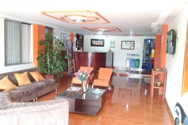Hotel Marques Plaza