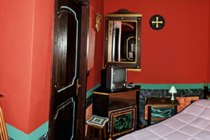 Room 7 of 23