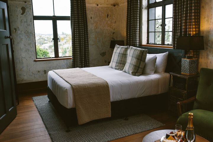 Room 10 of 61