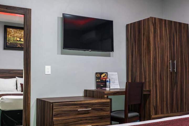 Room 12 of 43