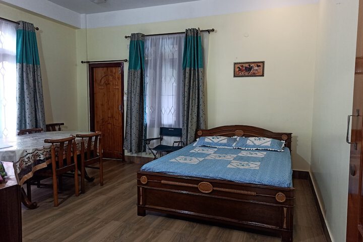 Room 14 of 39