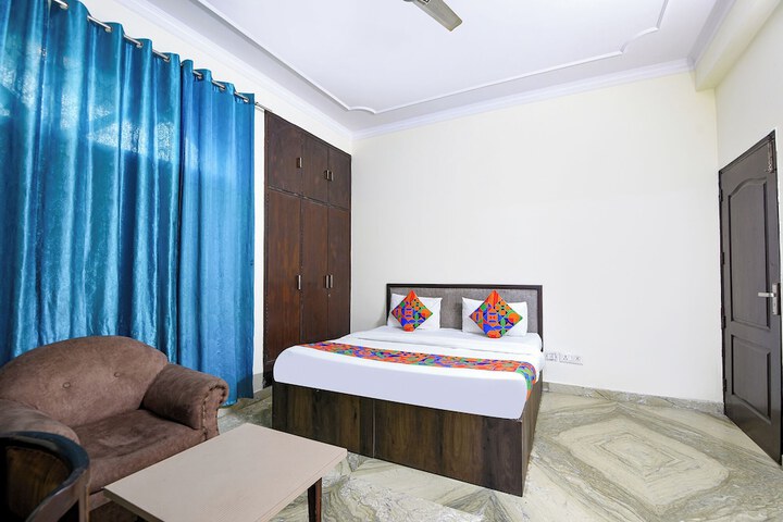 Room 15 of 29