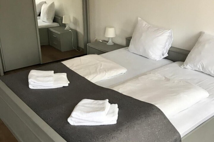 Room 13 of 60