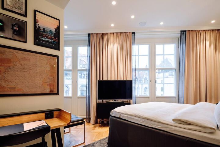 Room 34 of 117