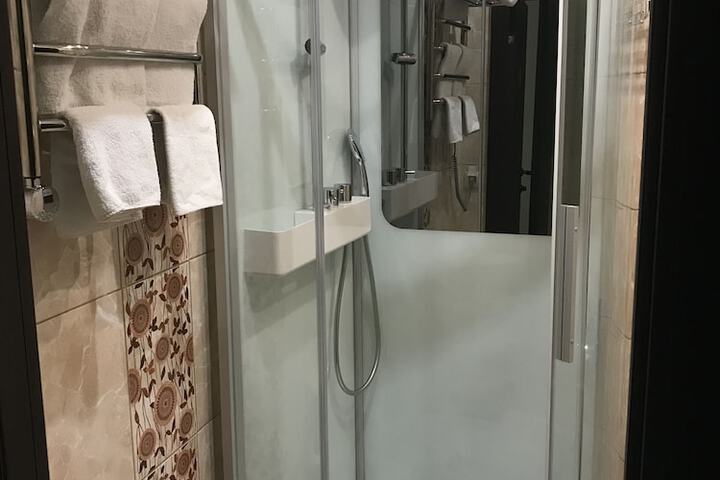 Room 85 of 127