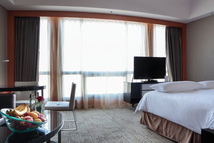 Room 14 of 87
