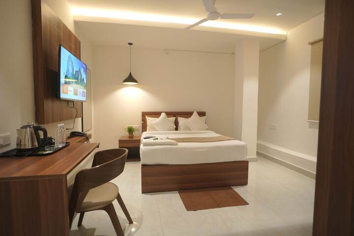 Room 12 of 40