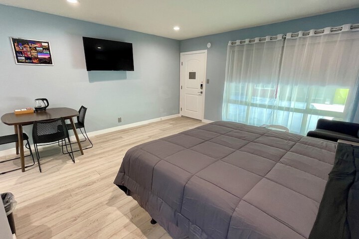Room 7 of 89