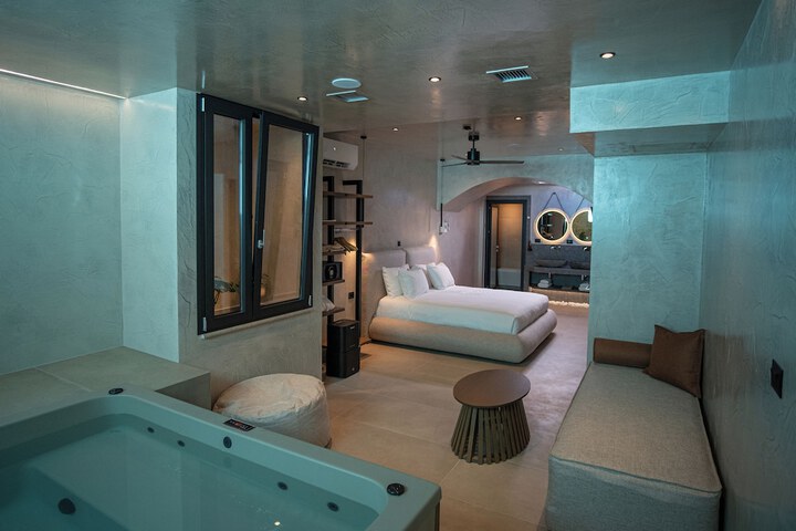 Room 43 of 112