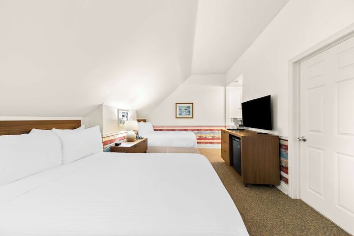 Standard Double Bed (1 of 13)