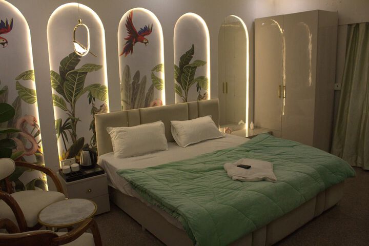 Room 19 of 67