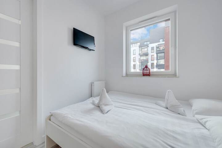 Room 16 of 346