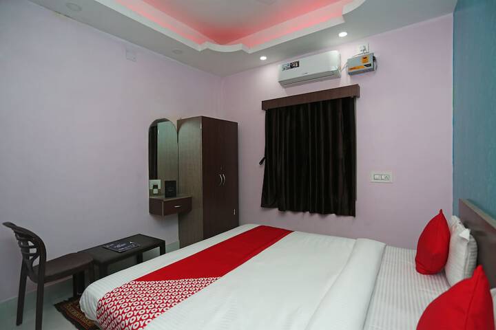 Room 8 of 22