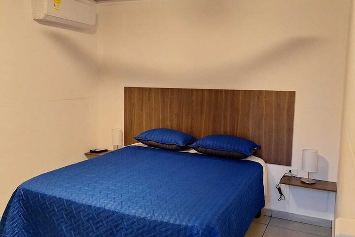 Room 4 of 20